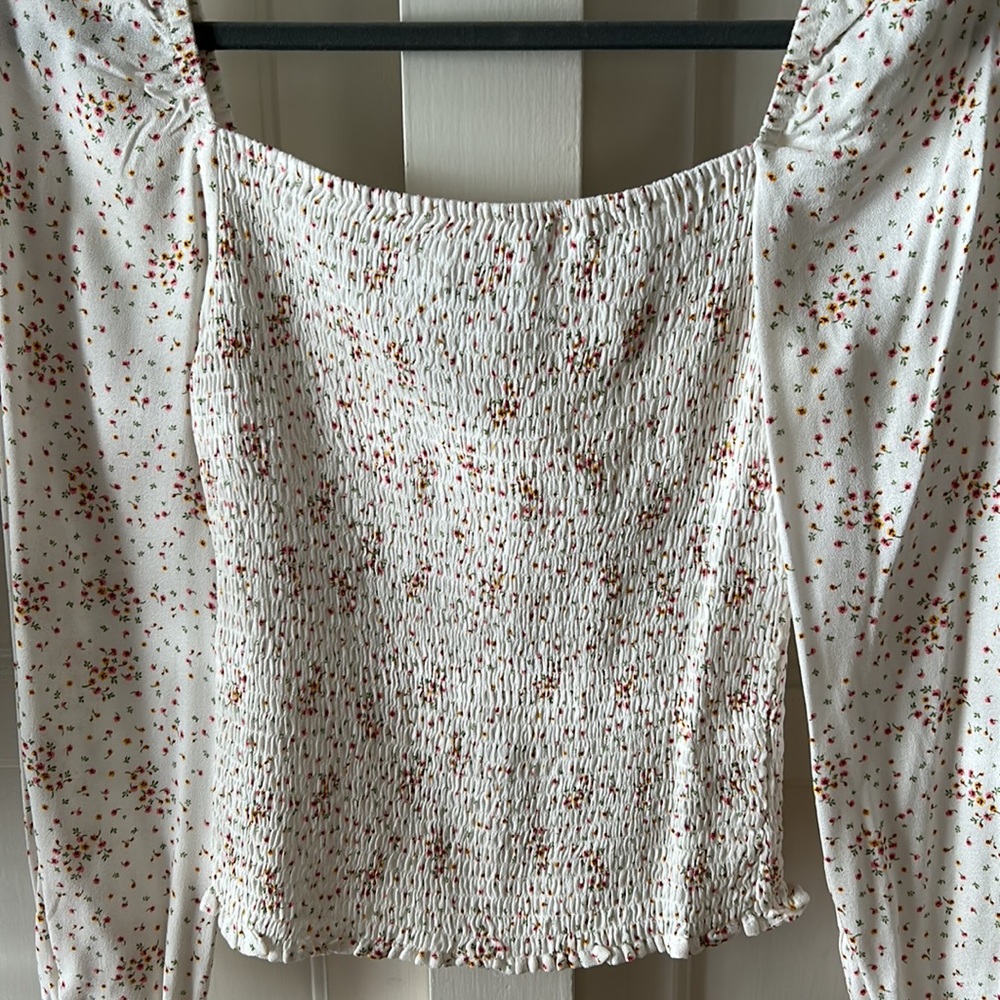 NWT Cupcakes and Cashmere Top - Picture 3 of 6